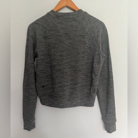 Lululemon Close Comfort Crewneck Heathered Core Dark Grey Size 4 - Picture 2 of 4